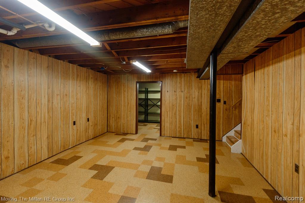 9668 Farmington Road, Livonia, MI 48150 — Photo 21