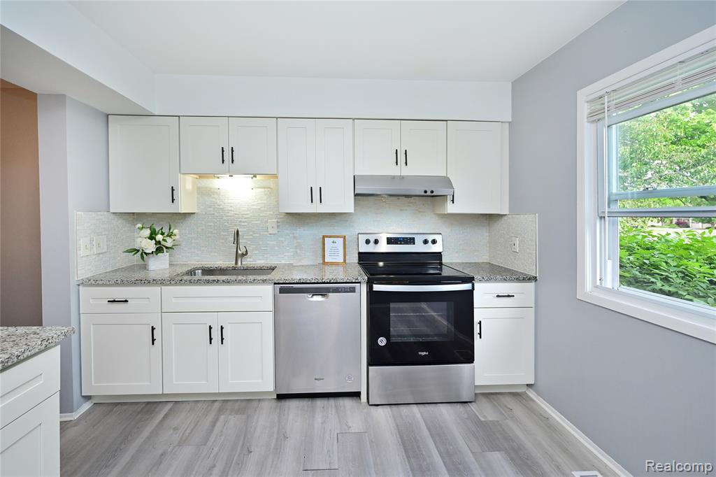 5177 Buckingham, Troy, MI 48098 — Photo 4