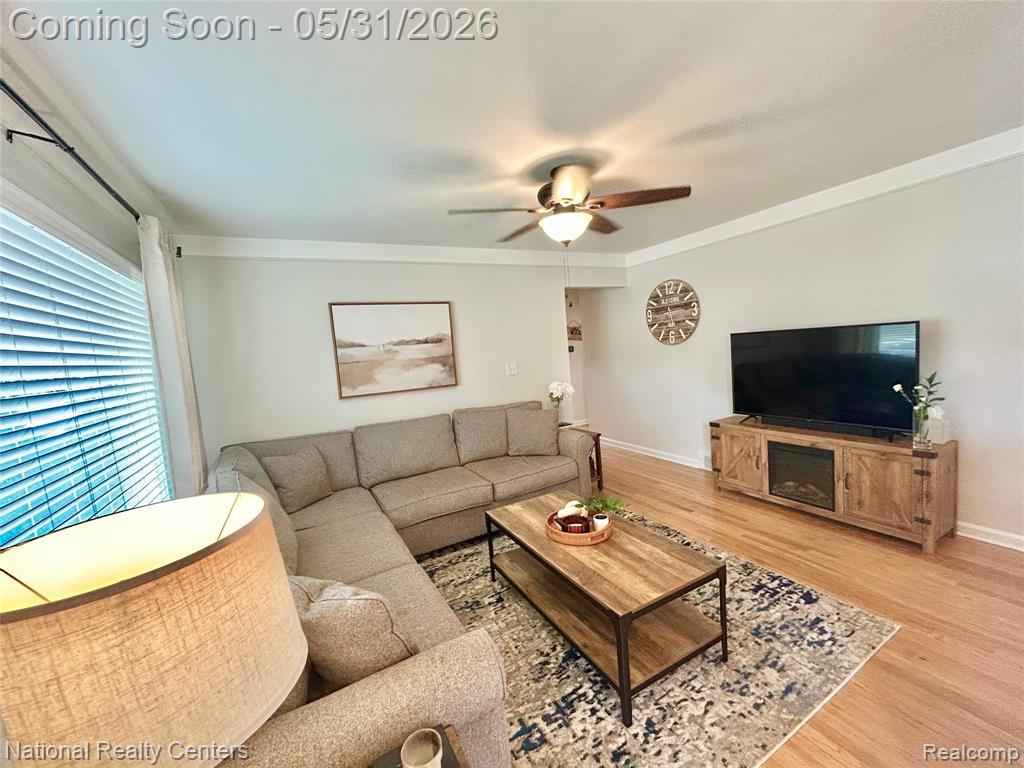 9611 Deering Street, Livonia, MI 48150 — Photo 4