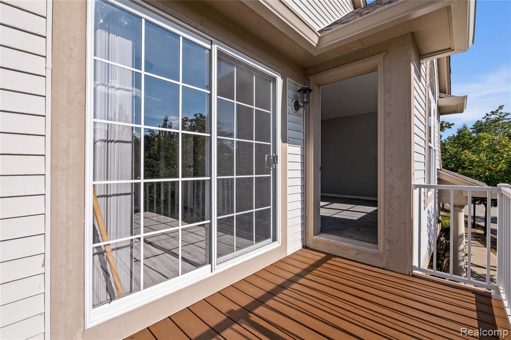 51 N Squirrel Road, Auburn Hills, MI 48326 — Photo 20