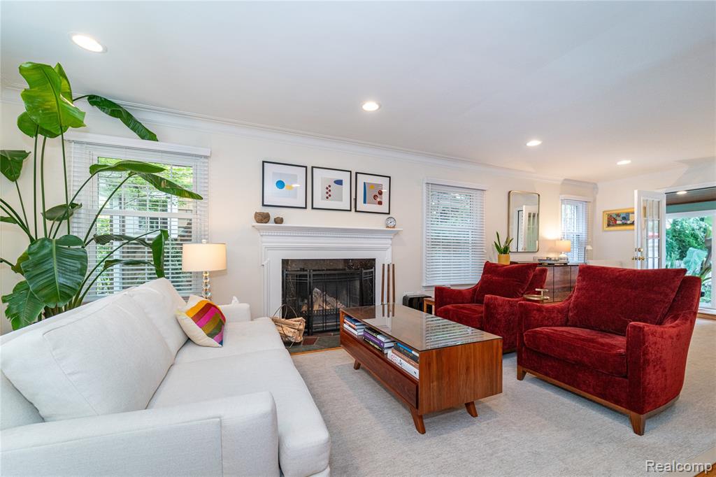 838 W Oakridge Street, Ferndale, MI 48220 — Photo 8