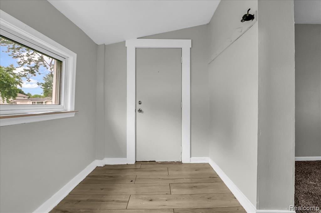 909 Maplewood Avenue, Ypsilanti, MI 48198 — Photo 3