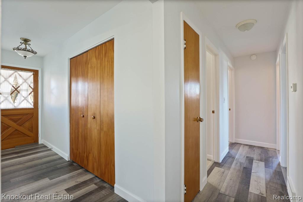409 FRANCONIAN Drive E, Frankenmuth, MI 48734 — Photo 21