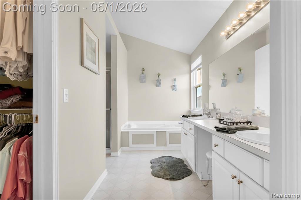 8330 Sherwood Drive, Grand Blanc, MI 48439 — Photo 26