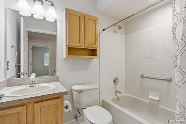 41184 Greenspire Drive, Clinton Twp, MI 48038 — Photo 15