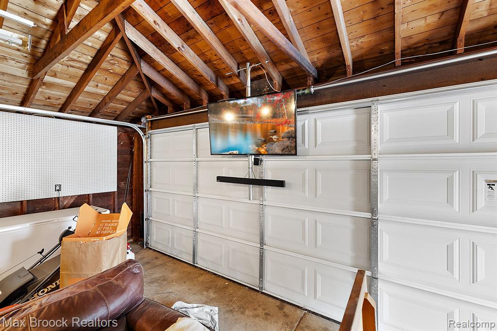 9060 HEADLEY Drive, Sterling Heights, MI 48314 — Photo 54