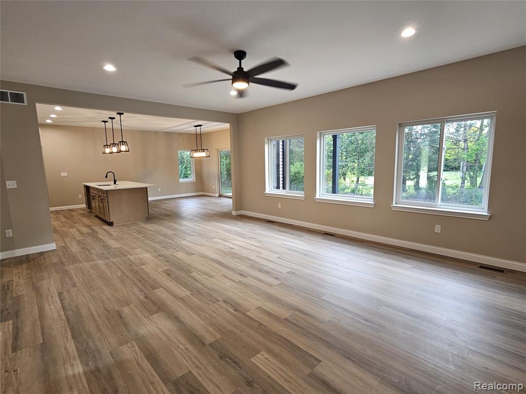 49241 London Bridge Drive, Macomb, MI 48042 — Photo 5
