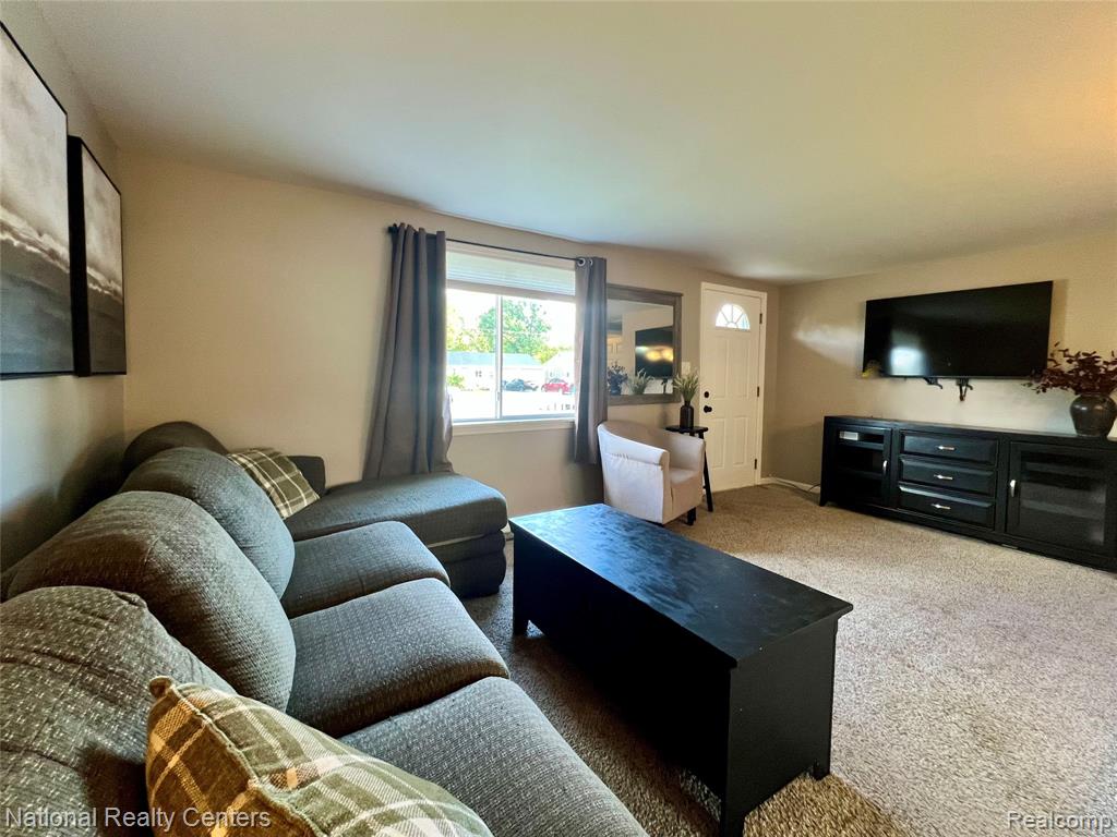 7444 Rory Street, Grand Blanc, MI 48439 — Photo 7