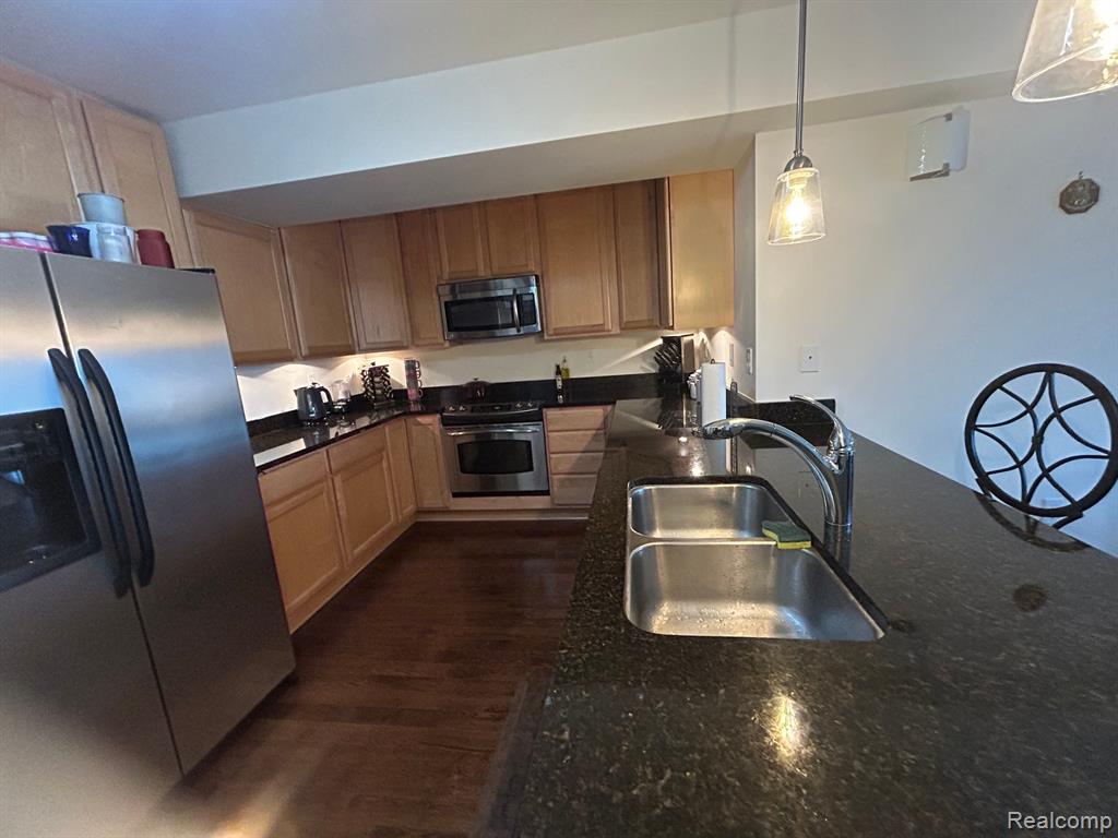 111 N ASHLEY Street, 703, Ann Arbor, MI 48104 — Photo 3