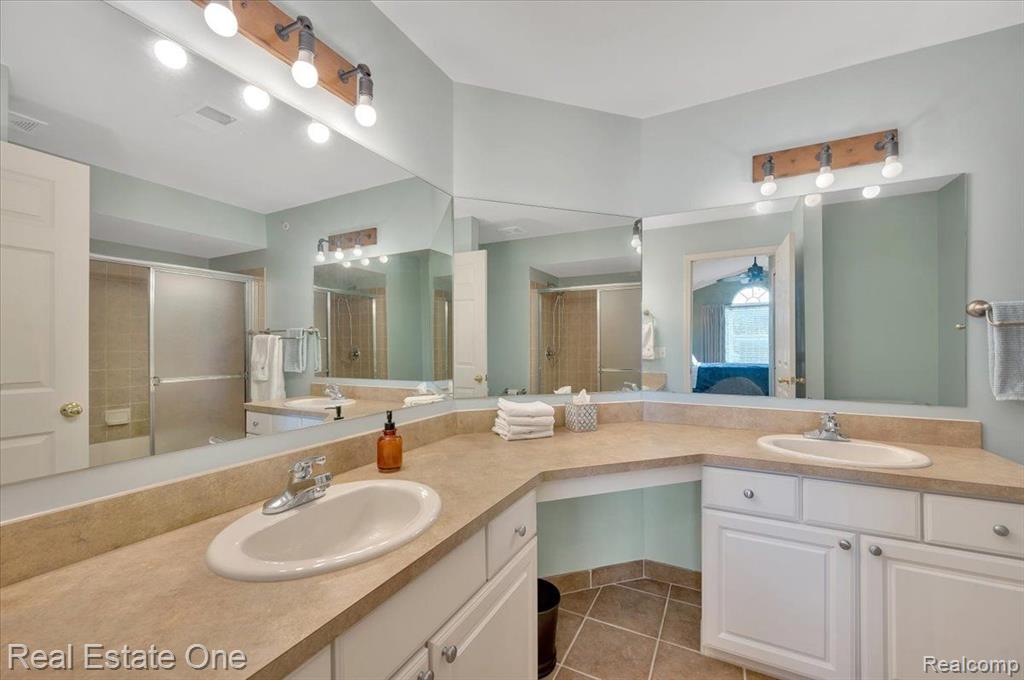 15201 ADRI Circle, Walled Lake, MI 48390 — Photo 13