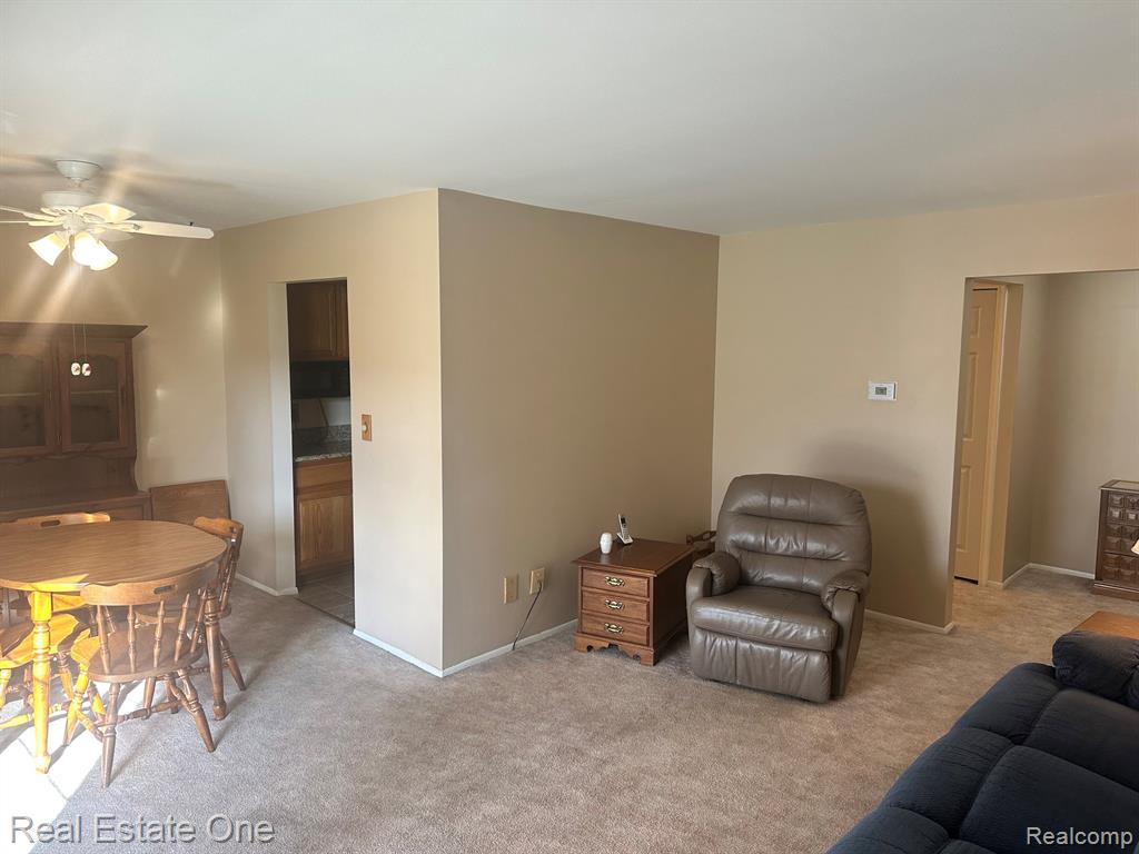 1748 HARRISON Avenue, D-1, Trenton, MI 48183 — Photo 5