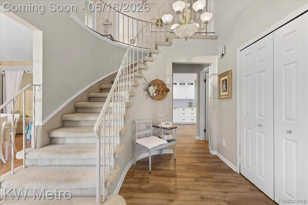 5757 Folkstone Drive, Troy, MI 48085 — Photo 5