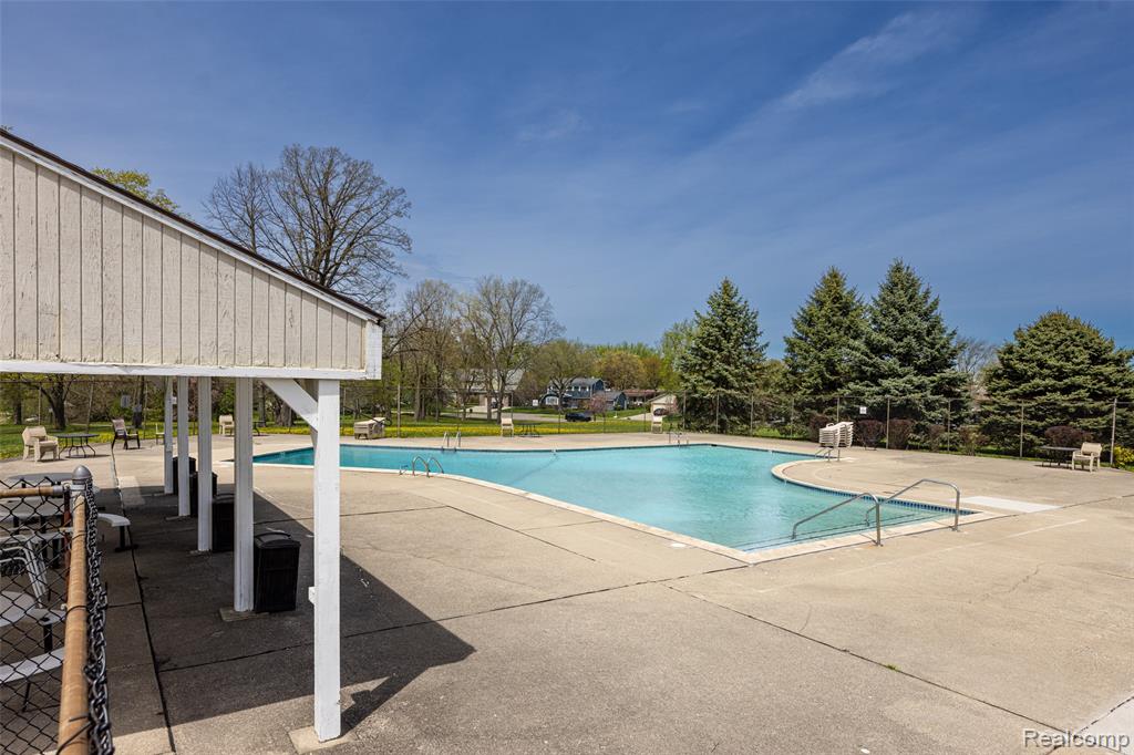 39826 Village Wood Circle, Novi, MI — Photo 20