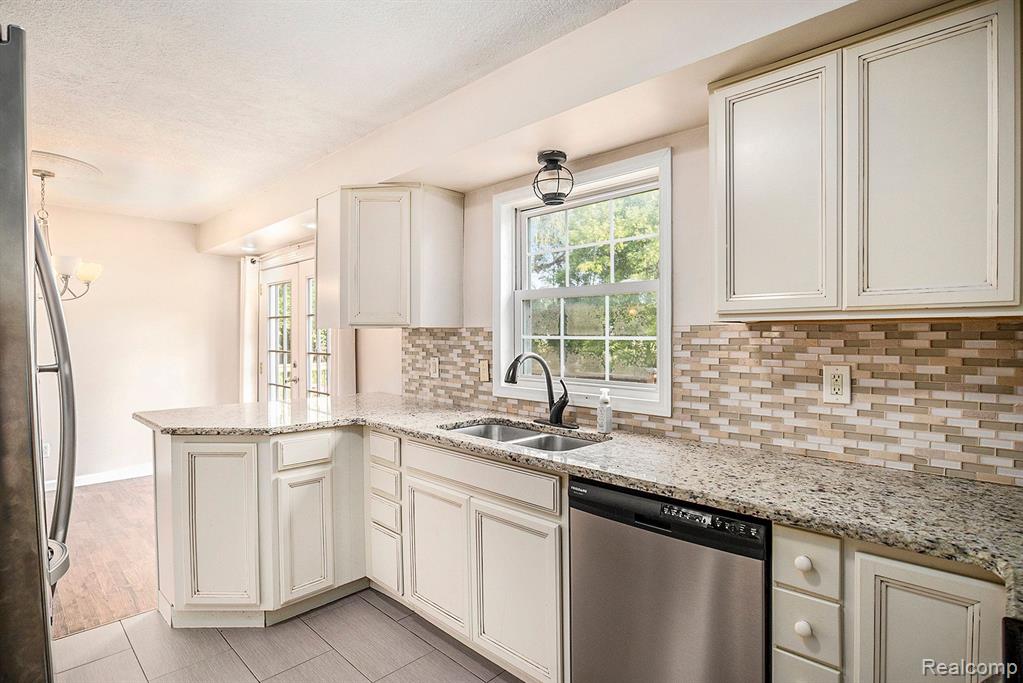 5974 W OREGON Road, Lapeer, MI 48446 — Photo 12