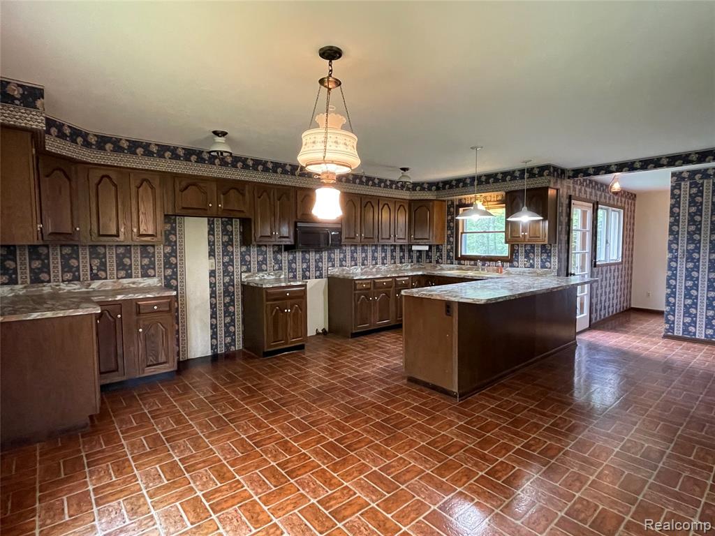 46151 Bloomcrest Drive, Northville, MI 48167 — Photo 9