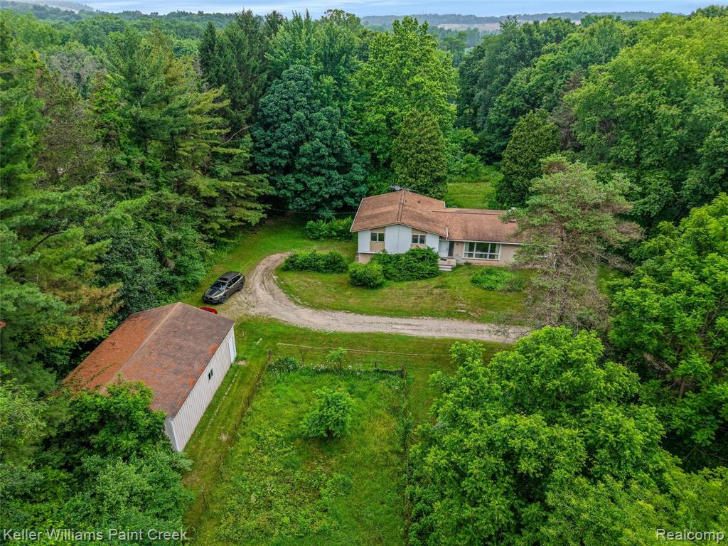 4464 Foxwood Drive, Milford, MI 48380 — Photo 40