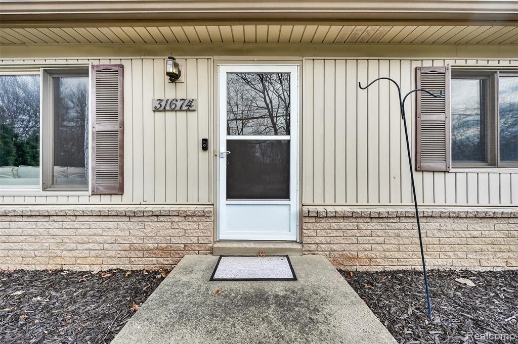 31674 Grove, Fraser, MI 48026 — Photo 4