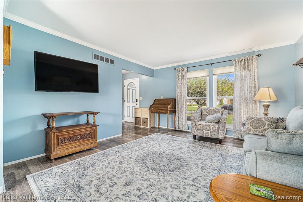 5594 FAWN, Troy, MI 48098 — Photo 10