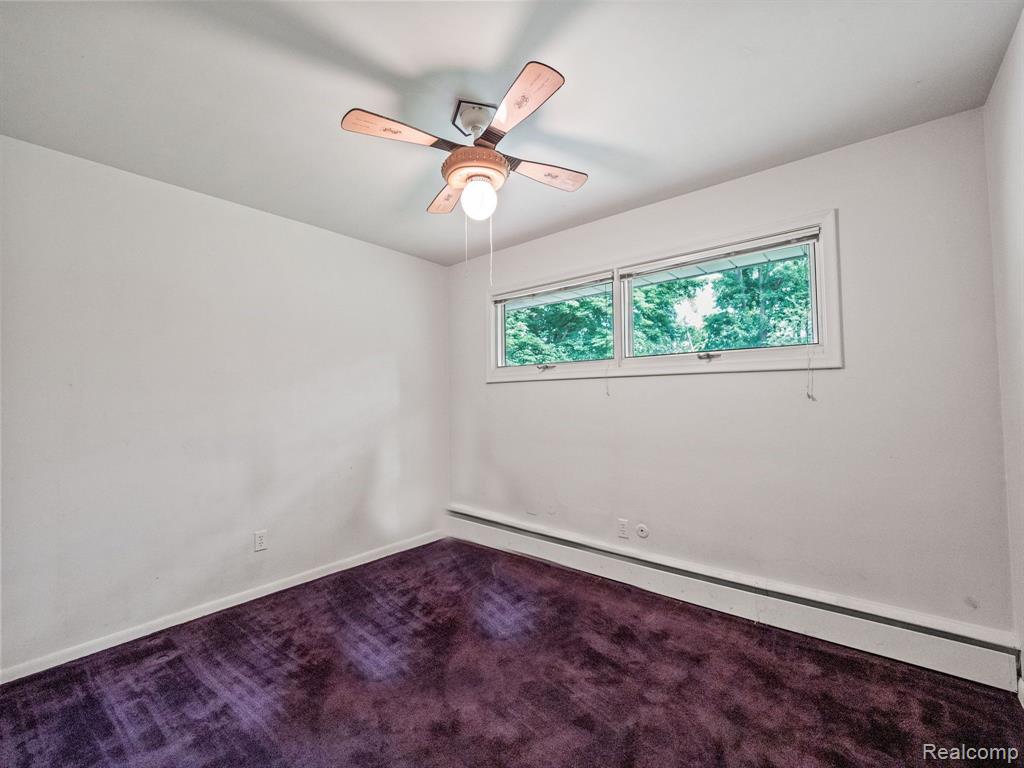 4550 W MAPLE Road, Bloomfield Hills, MI 48301 — Photo 18