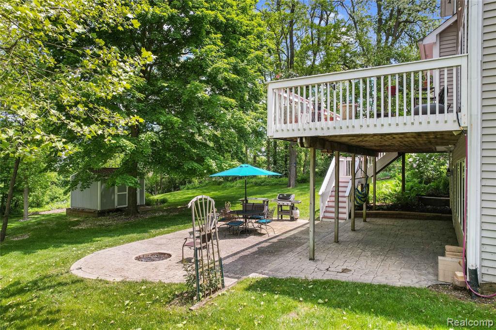 13698 Webbs Shore Drive, Gregory, MI 48137 — Photo 11