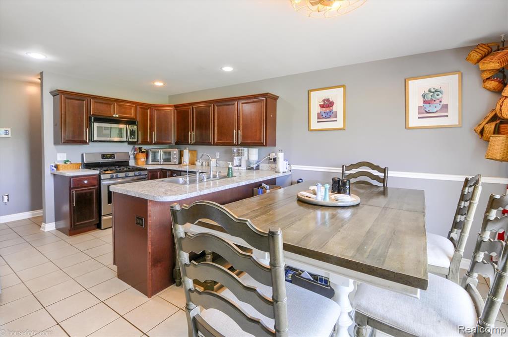 317 N Summers Road, Imlay City, MI 48444 — Photo 14