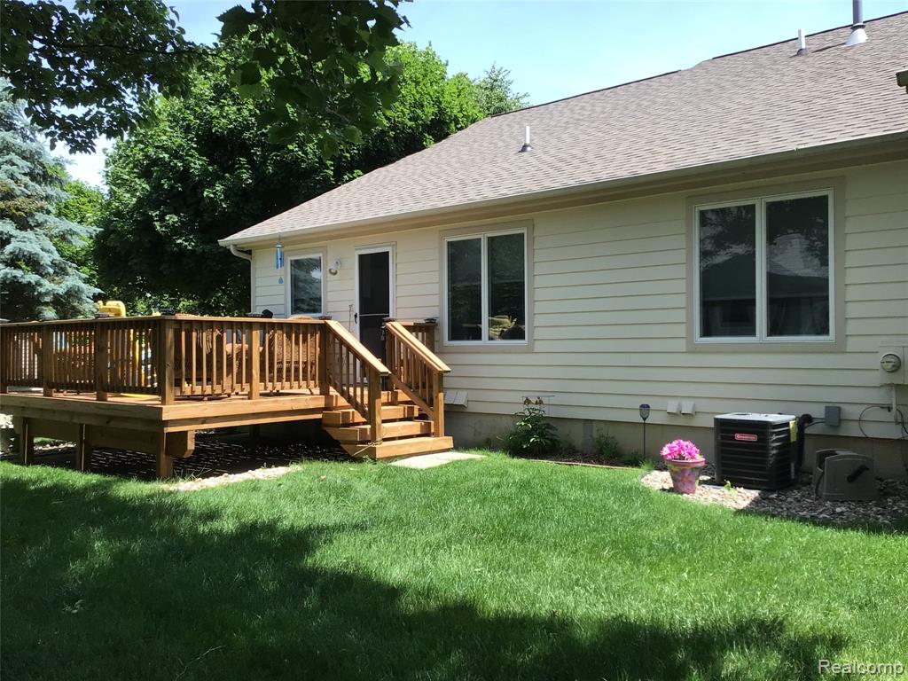 6052 Belmont Court, Grand Blanc, MI 48439 — Photo 5
