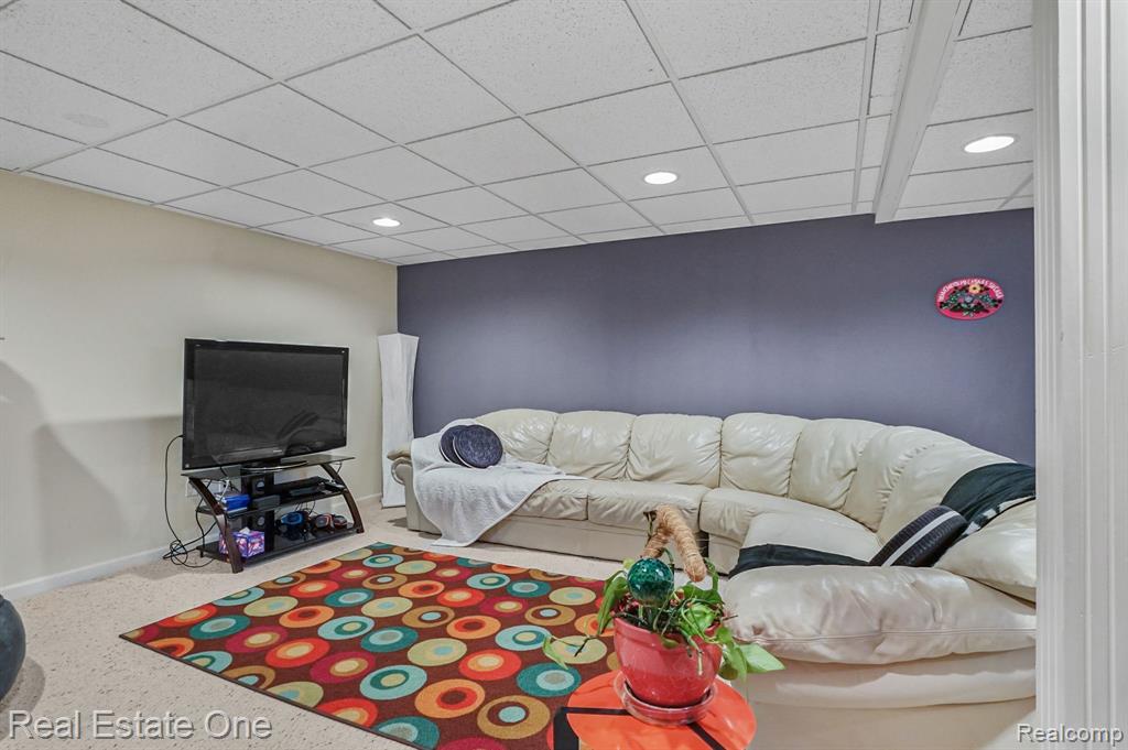 10124 Royce Drive, South Lyon, MI 48178 — Photo 33