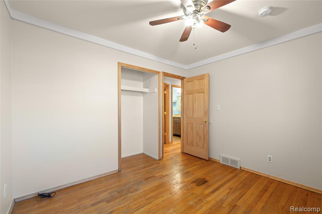 27228 Weddel Avenue, Brownstown, MI 48183 — Photo 16