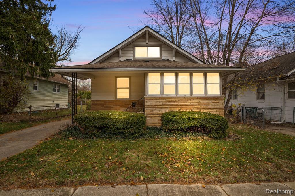 606 OAKLAND Avenue, Royal Oak, MI 48067 — Photo 57