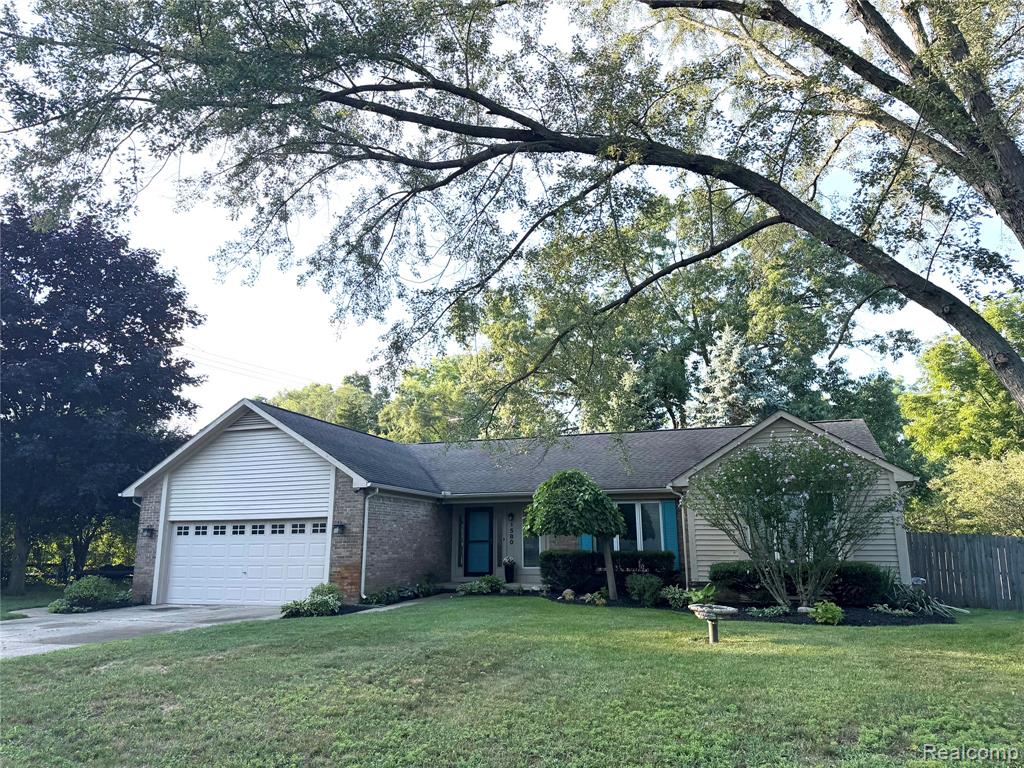 1580 CARTHAGE, Commerce Twp, MI 48382