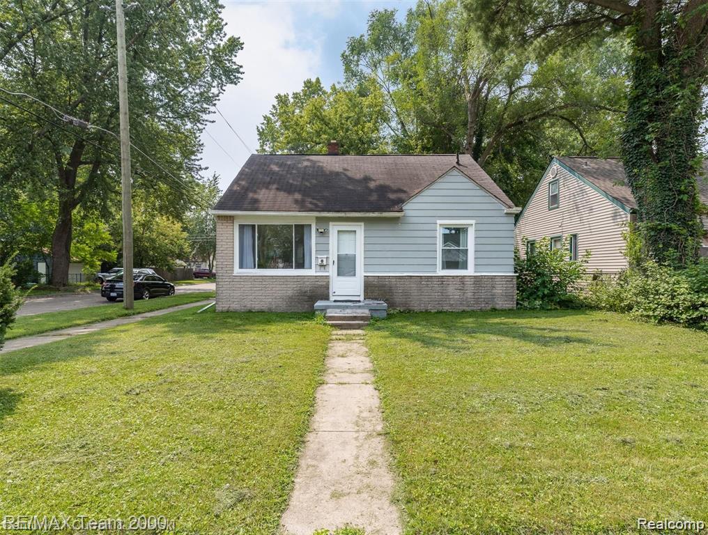 24601 STANFORD Street, Dearborn Heights, MI 48125 — front exterior