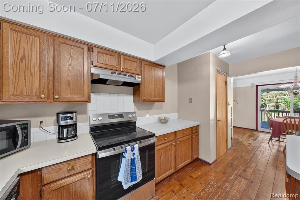 4430 N Center Road, Flint, MI 48506 — Photo 12