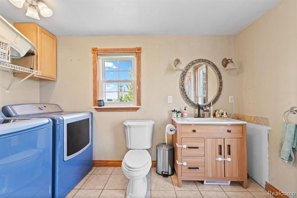 9269 Dixon Road, Monroe, MI 48161 — Photo 12