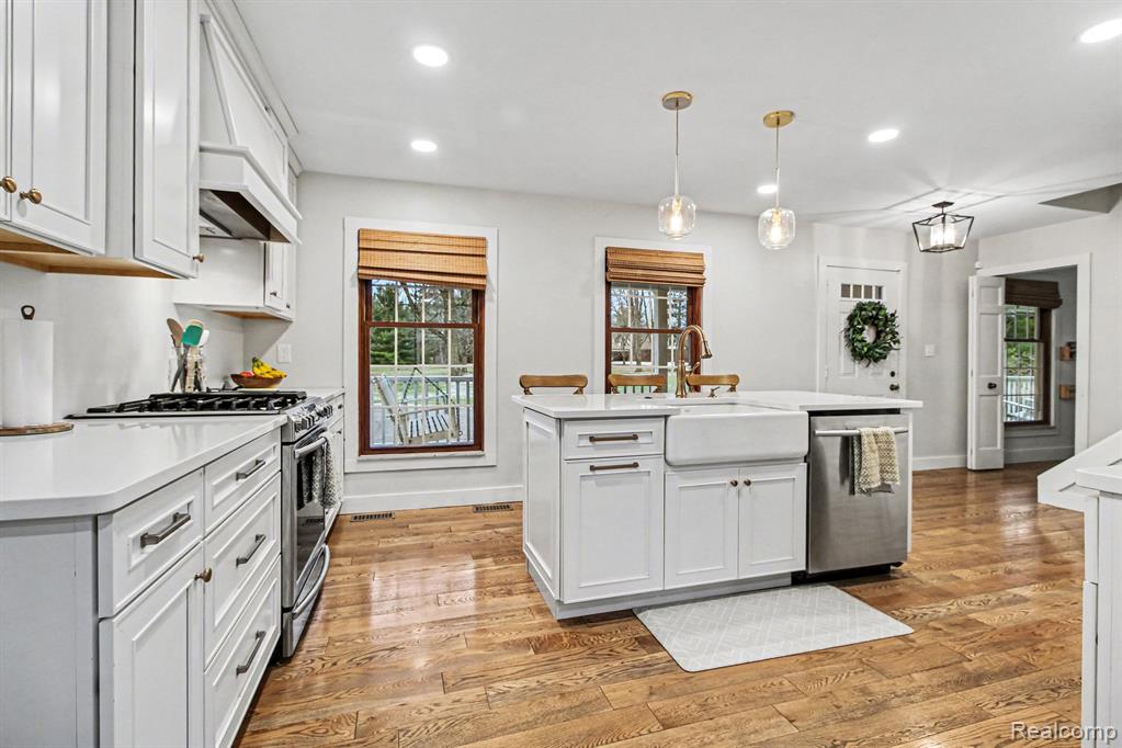 6419 Appleridge Road, Plymouth, MI 48170 — Photo 8