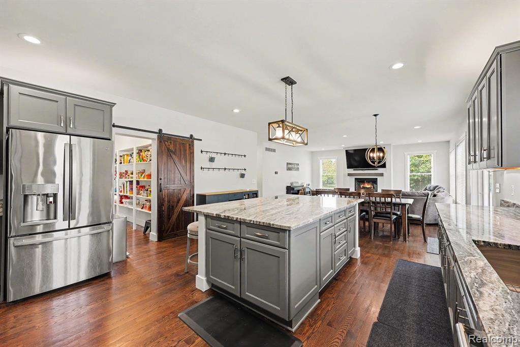 1660 Winthrop Road, Bloomfield, MI 48302 — Photo 11