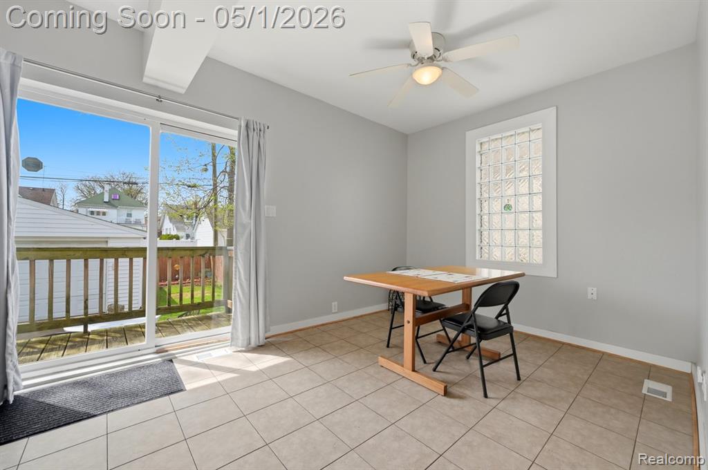 1373 Beaconsfield Avenue, Grosse Pointe, MI 48230 — Photo 18