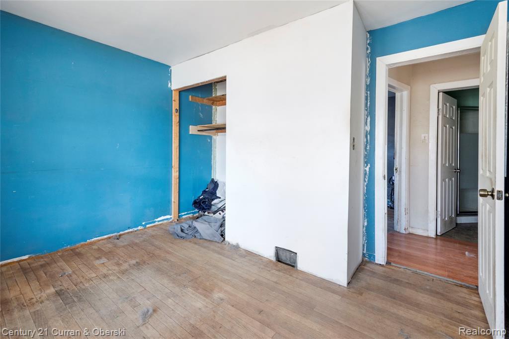 1721 E Woodward Heights Boulevard, Hazel Park, MI 48030 — Photo 10