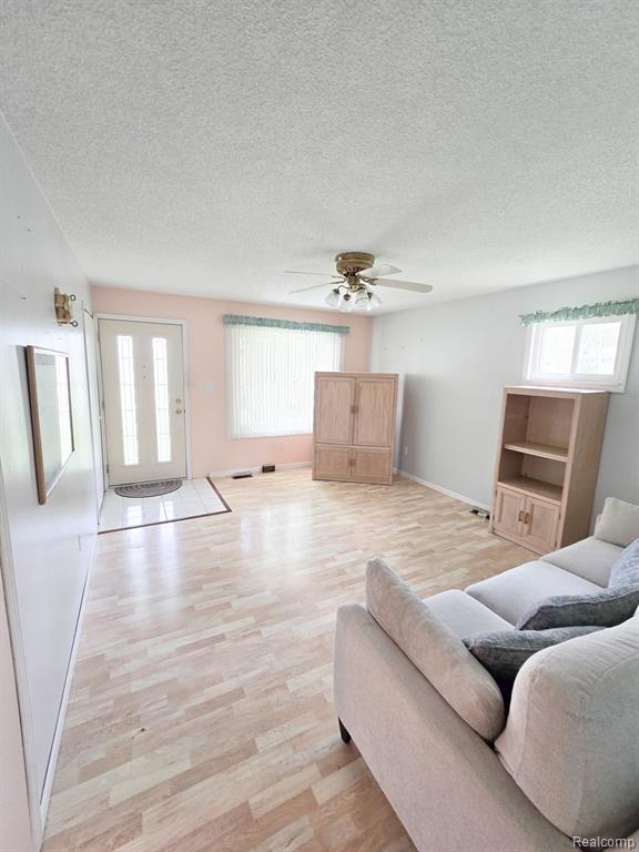12929 Matthews Street, Carleton, MI 48117 — Photo 9