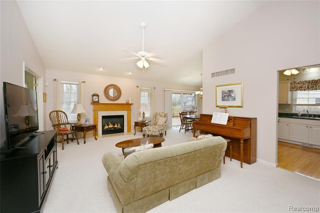 324 Cherry Hill Pointe Drive, 27, Canton, MI 48187 — Photo 5
