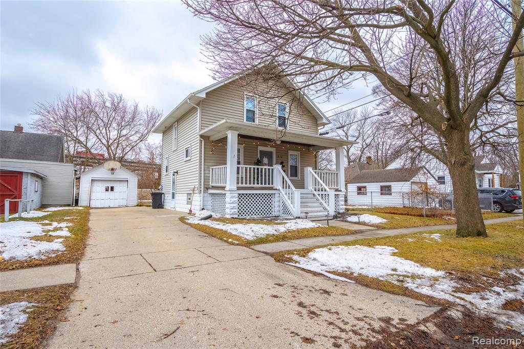 910 Church Street, Port Huron, MI 48060 — Photo 2