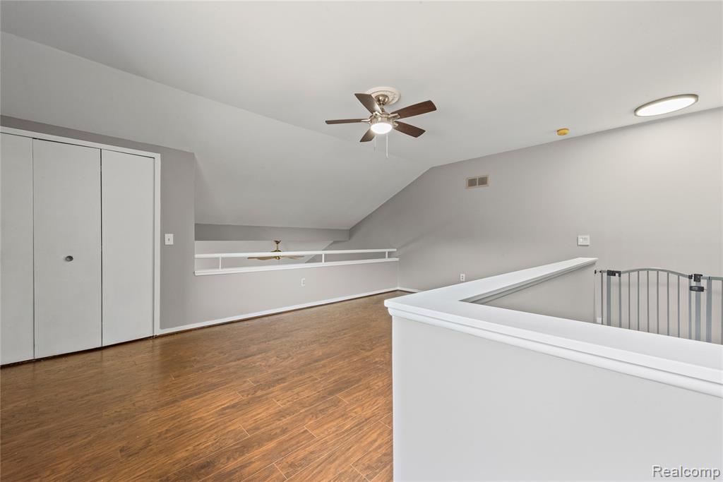 586 Ashley Circle, Rochester Hills, MI 48307 — Photo 22