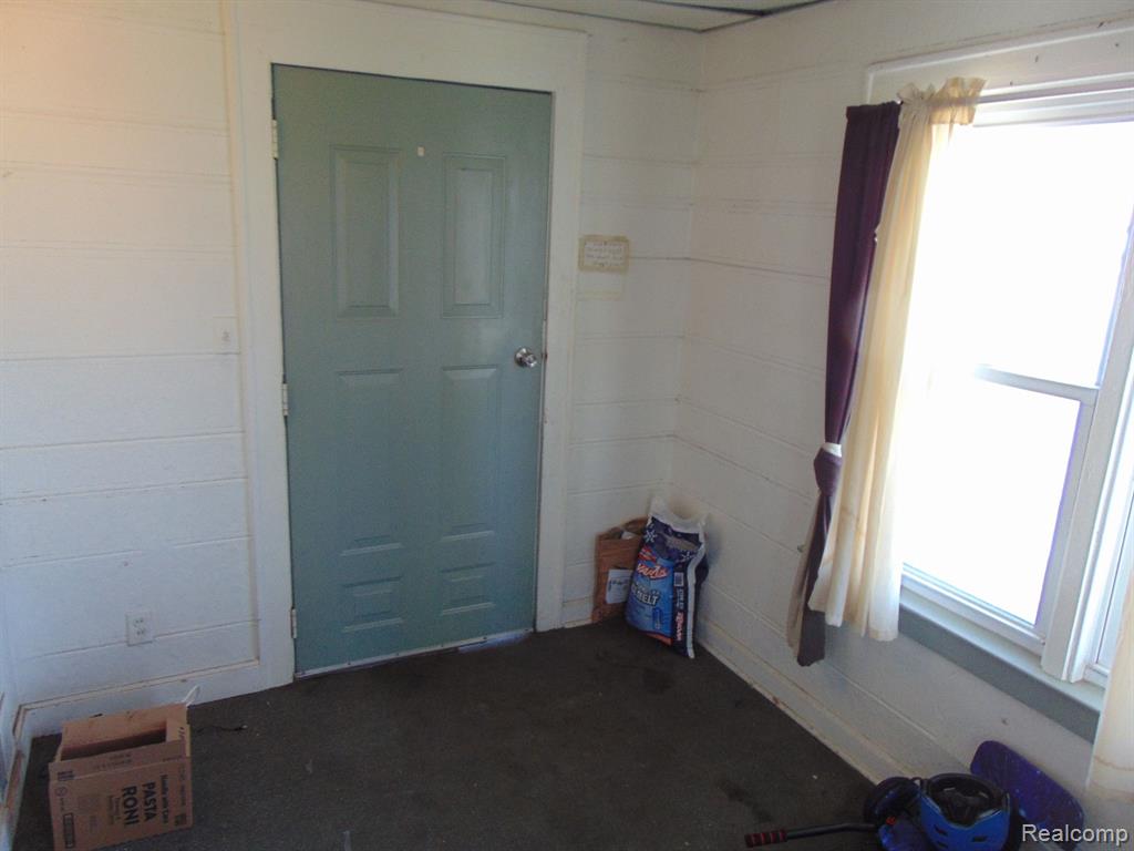 707 W Huron, Pontiac, MI 48341 — Photo 2