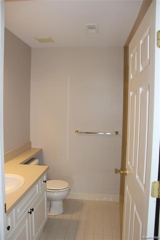 4428 Berkshire Dr, Sterling Heights, MI 48314 — Photo 10