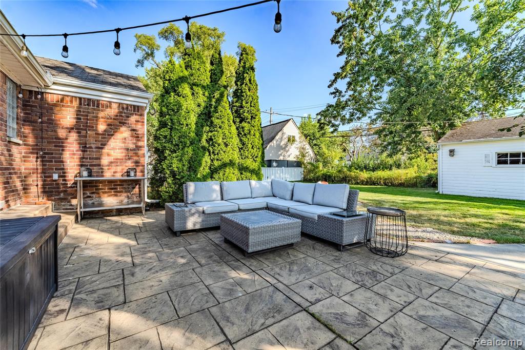16991 Kirkshire Avenue, Beverly Hills, MI 48025 — Photo 23