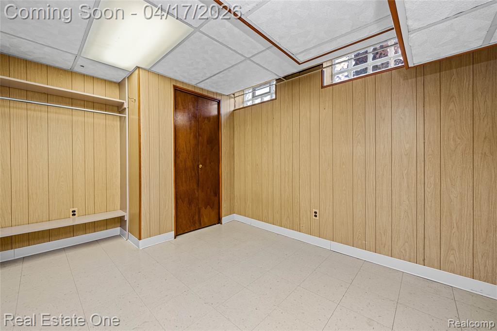 4656 Buckingham Drive, Warren, MI 48092 — Photo 38