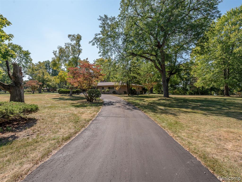 915 RED MILL Drive, Tecumseh, MI 49286 — Photo 39