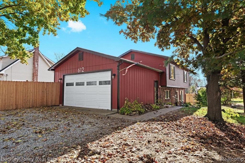 612 Putnam Street, Pinckney, MI 48169 — Photo 26