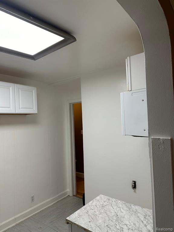 8075 WHITCOMB Street, Detroit, MI 48228 — Photo 13