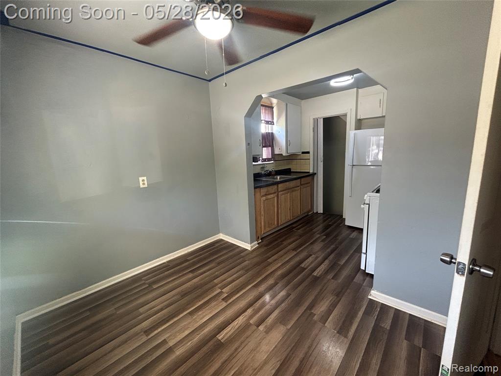 8869 Hartwell Street, Detroit, MI 48228 — Photo 7