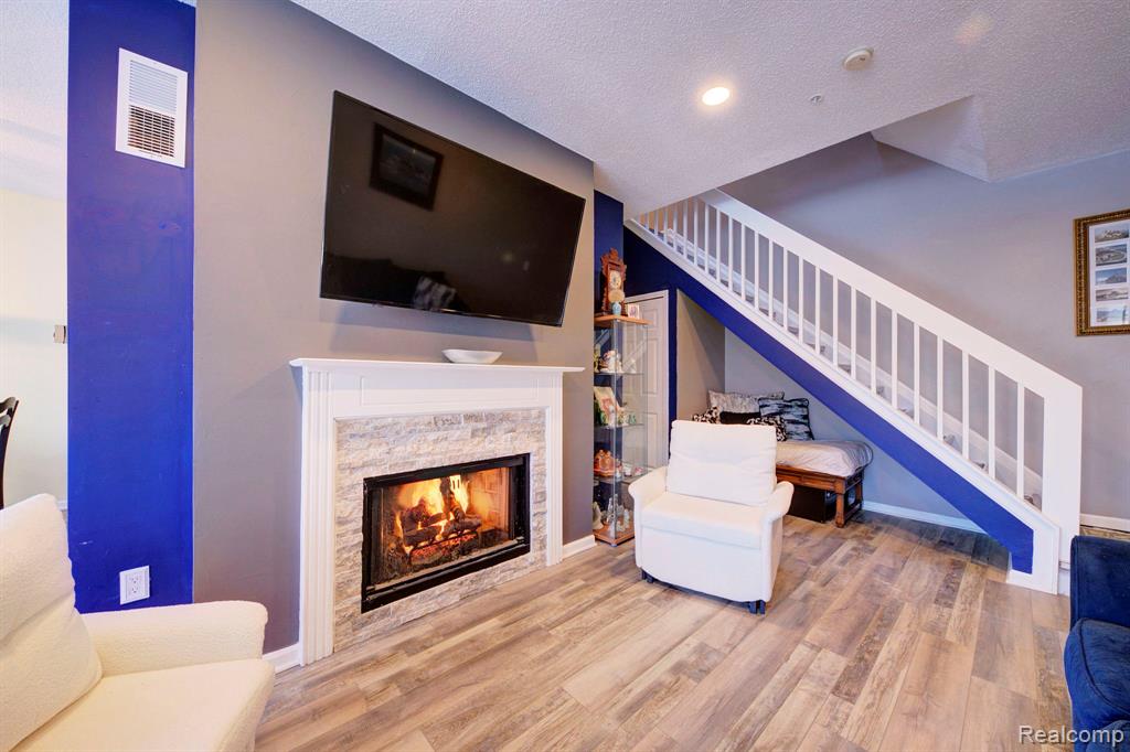 49966 Plymouth Way, Plymouth, MI 48170 — Photo 2